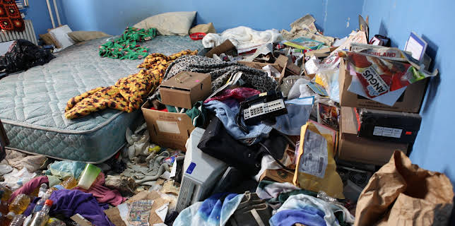 06:25: Hoarding: Buried Alive (S5 E8) (S5) | TLC | 11/18 2025