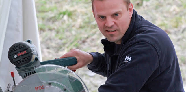 17:45: Sinnasnekker'n (S6 E27) (S6) | FEM | 1/15 2026