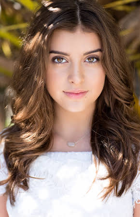 Kalani Hilliker as Contemporary Dancer