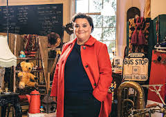 Big Antique Adventure With Susan Calman