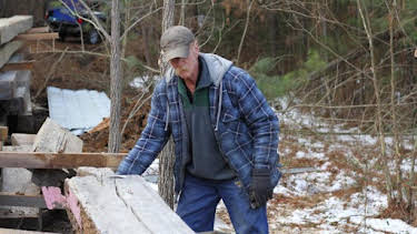 9:00 AM: Barnwood Builders (S3) | Discovery Channel | 7/3 2026