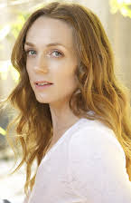 Kerry Condon como 