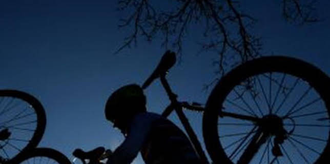 14:45: Ciclocross de Hofstade - Plage Cross (T2025): Carrera M | Eurosport 1 | 12/23 2025