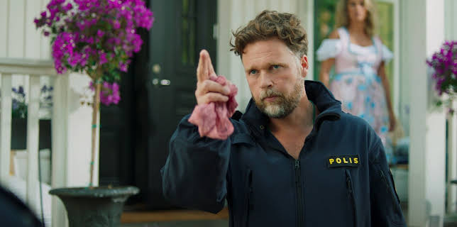 05:30: Sommaren med släkten (S5 E4) (S5) | Kanal 5 | 11/28 2025