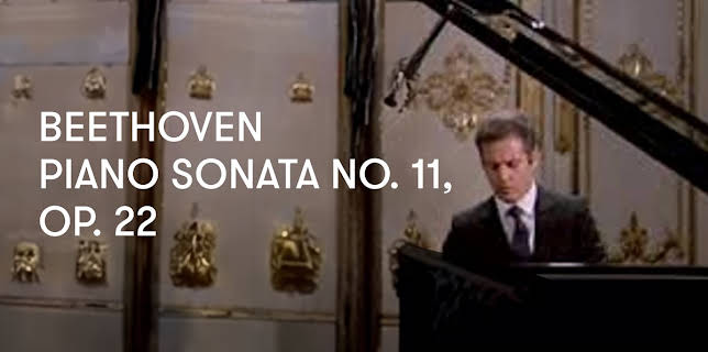 Beethoven - Piano Sonata No. 11, Op. 22 (1984)