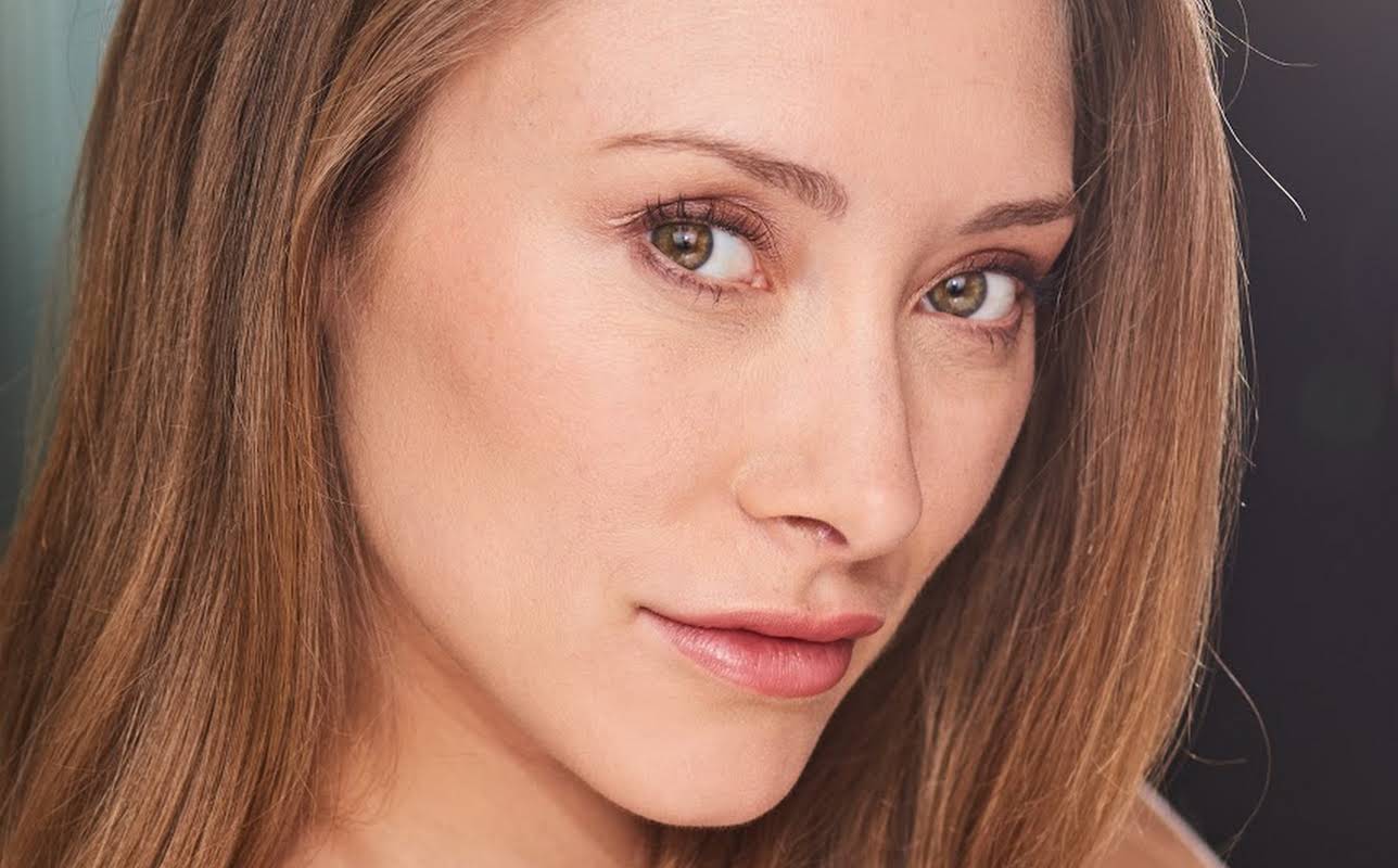 Alexandra Vino
