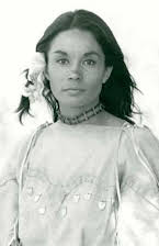 Victoria Racimo como 