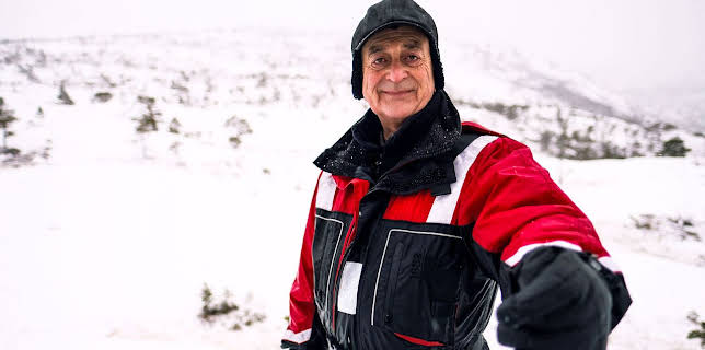 10:30 PM: Around the World by Train With Tony Robinson | 5 Select | 11/6 2025