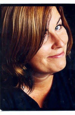 Liza Tarbuck as 