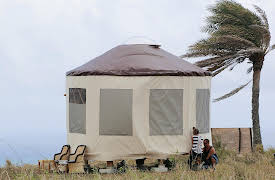 Love Yurts, Season 1: Windy Yurt