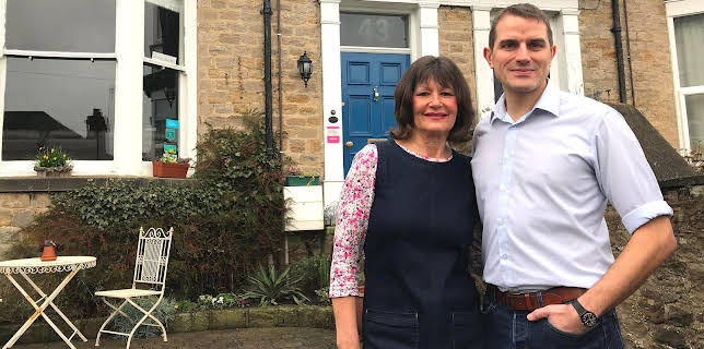 5:15 PM: Four in a Bed | More 4 | 12/2 2025