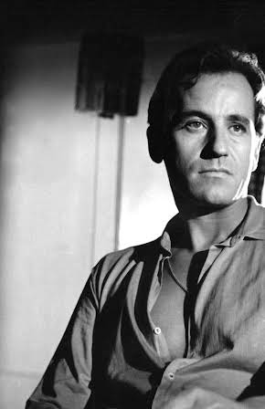 Alberto de Mendoza as 