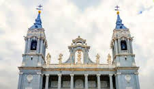 Visita Papa a España: Almudena y Bernabéu