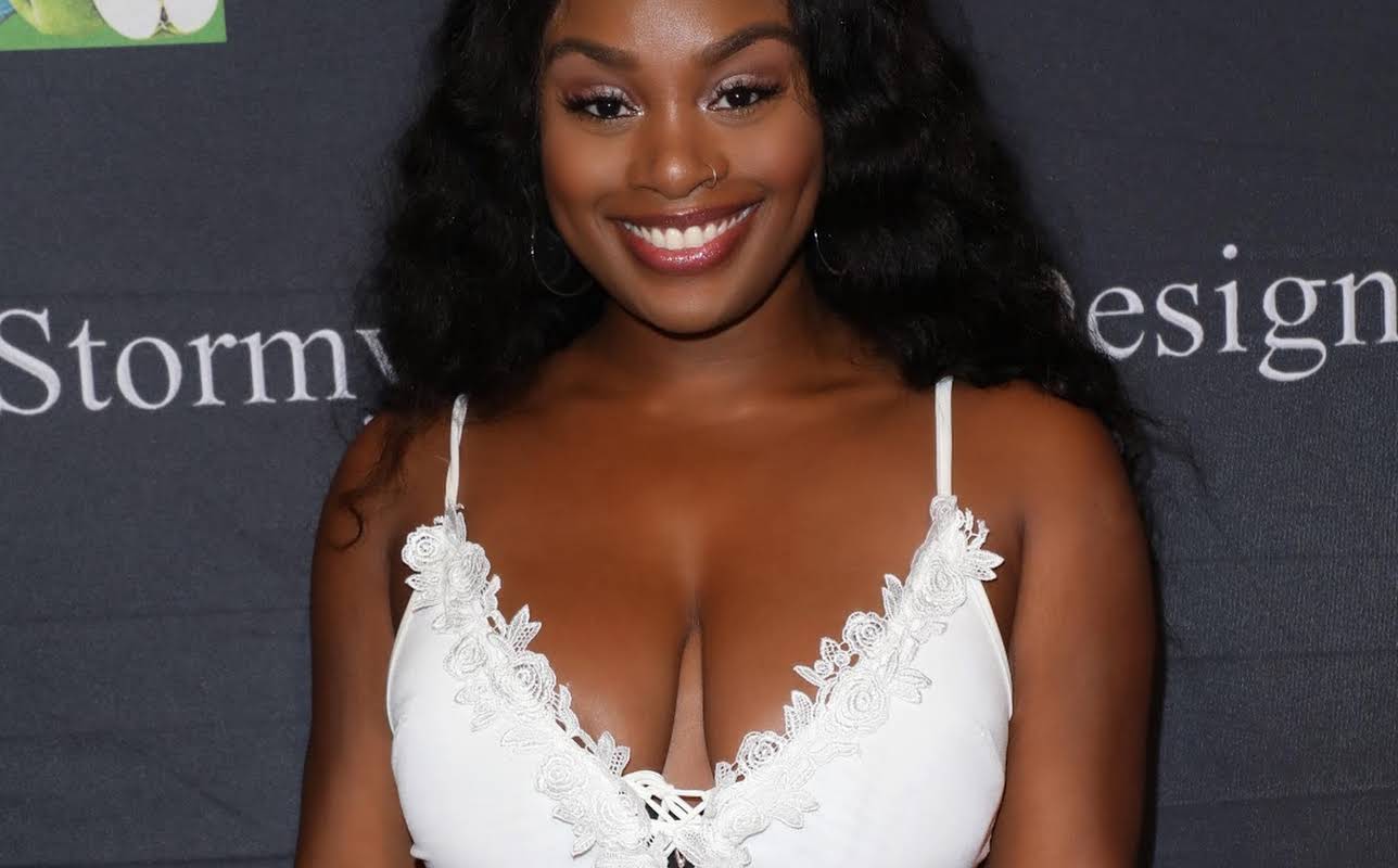 Kendra Oyesanya