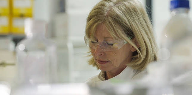 3:50 AM: Cancer Detectives: Finding the... | Channel 4 | 11/27 2025