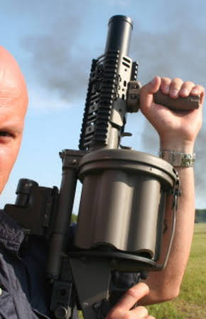 Richard Machowicz as 