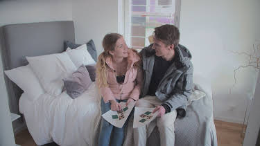 06:50: Unga Mammor (S4 E30) (S4) | TV3 | 4/12 2026