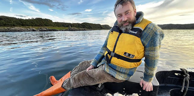 8:30 PM: Bothag Phàdruig (S1 E2) (S1) | BBC Alba | 11/17 2025