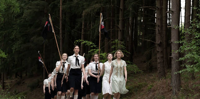 04:05: Life after Life (S01/E03) | One | 3/8 2026