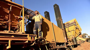 11:00 PM: Aussie Gold Hunters (S7 E4) (S7) | Dmax | 10/23 2025