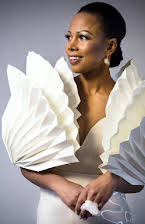 Alice Bah som Alice 
  
  
  (as Alice Bah Kunhke)