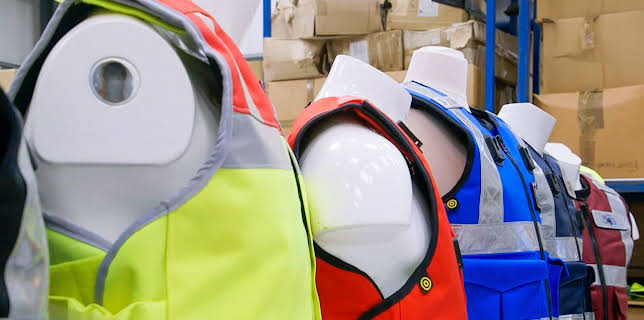 11:00 AM: Shoplifters & Scammers: At War With The Law | 5 Star | 1/24 2026