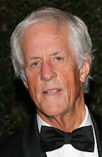 Michael Apted som Director