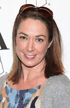 Elizabeth Marvel som 