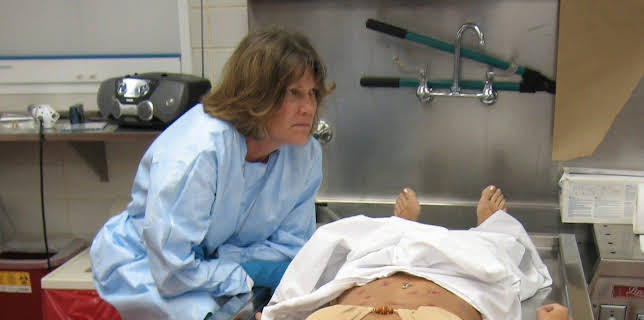 00:35: Dr. G - Beruf: Gerichtsmedizinerin | Sat1 Gold | 12/30 2025