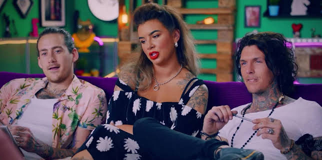 01:15: Tattoo Fixers on Holiday - Die Cover up-Profis | Sixx | 3/14 2026