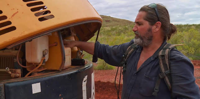 06:00: Guldjägarna i Australien (S7 E7) (S7) | TV10 | 3/13 2026