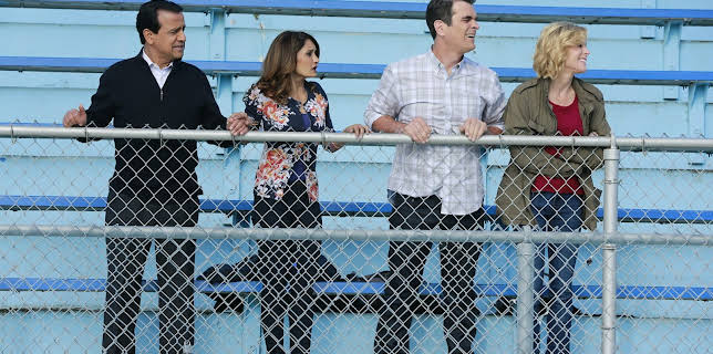 11:30 AM: Modern Family | E4 | 12/9 2025