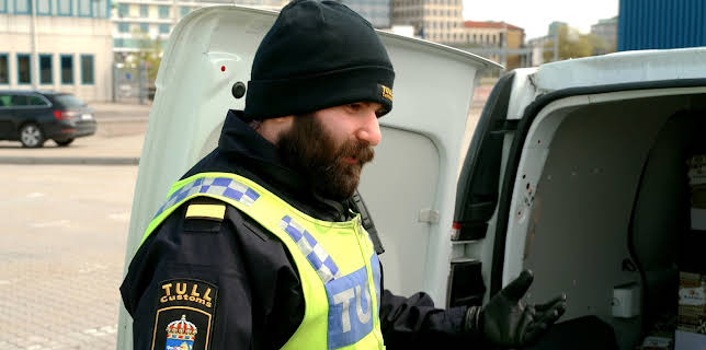 12:15: Grensevakten Sverige (S3 E11) (S3) | Discovery Channel | 11/18 2025