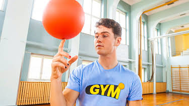 14:35: Gym: Første gymtime | NRK 2 | 4/13 2026