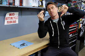 Throttle Out Garage: The Problem With Your Steering Head Bearings