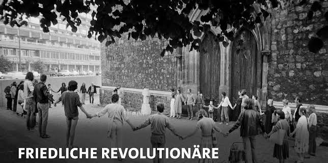 23:50: Friedliche Revolutionäre | MDR Fernsehen | 11/9 2025