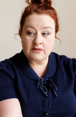 Eva van der Gucht as 