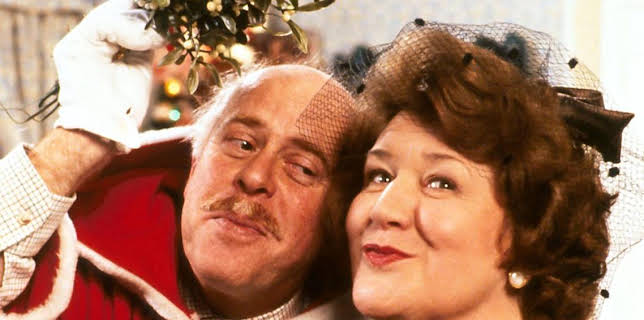 8:00 PM: Keeping Up Appearances | BBC Four | 12/22 2025