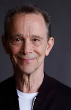 Joel Grey som 