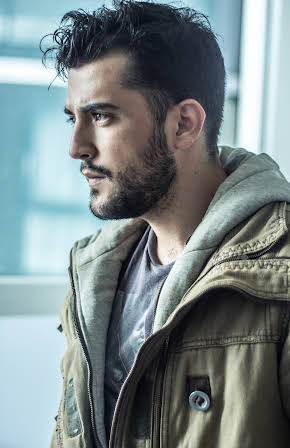 Phoenix Raei as 