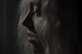 Twisted Sisters Season 1: Breaking Point