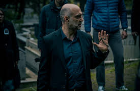 The Graft, Season 1: Episode 1