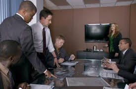 White Collar: 13. Front Man