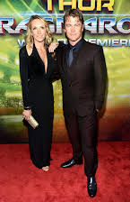 Luke Hemsworth som Ashley Stubbs