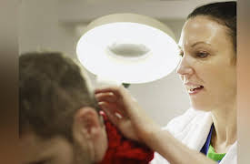 Save My Skin Season 1: A Wrinkle in Palm