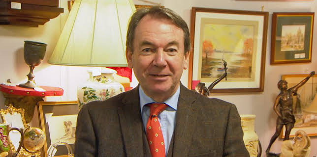 12:20 PM: Bargain Hunt (S55) | BBC One | 11/11 2025