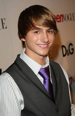 Lucas Cruikshank as 