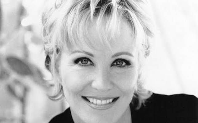Joanna Kerns