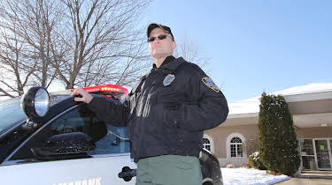 02:50: Min nabo er morder (S6 E5) (S6) | FEM | 4/4 2026