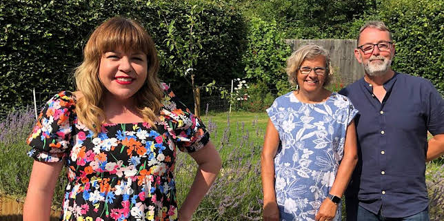 2:10 PM: Escape to the Country (S22) | BBC Two | 12/26 2025